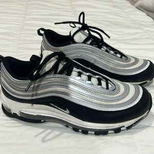 NIKE AIR MAX 97 size 7